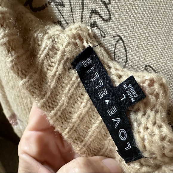 Love Ellie sweater - Picture 3 of 4